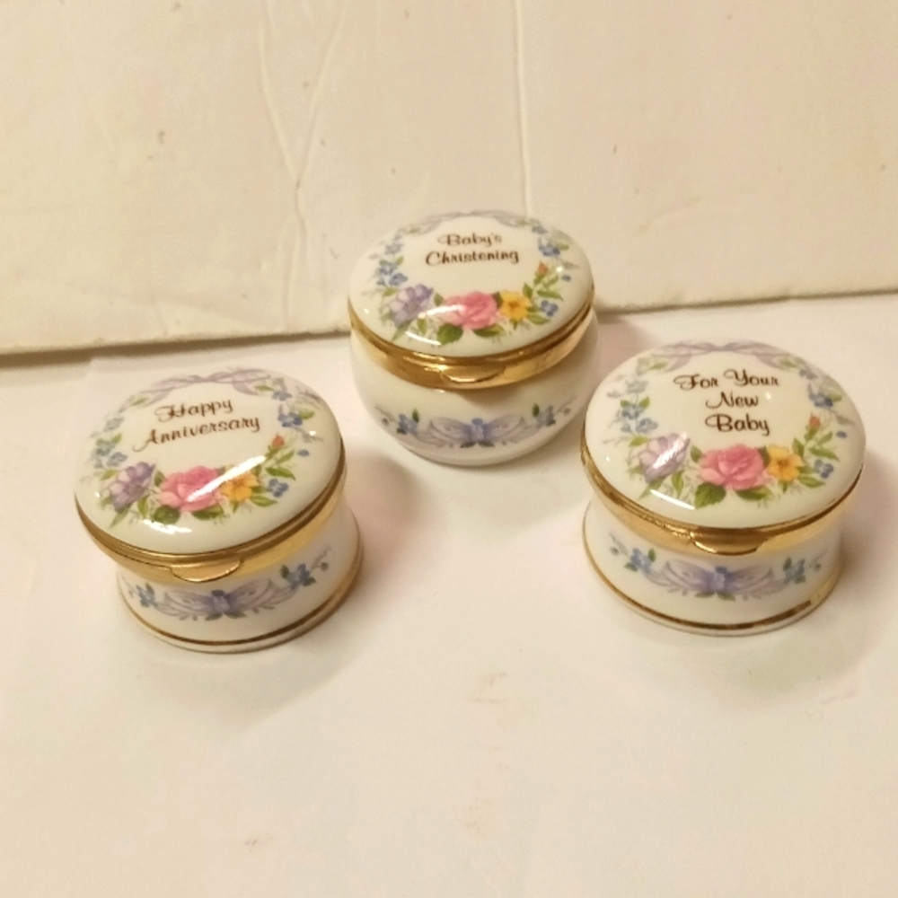 3 Vintage AYshford Fine China Trinket Boxes Porcelain